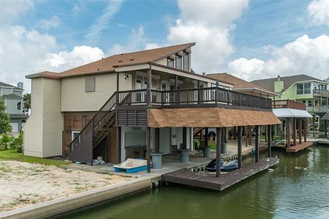 A home in Tiki Island