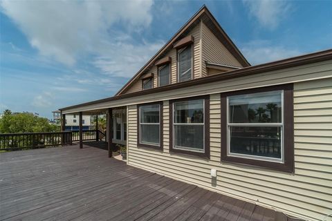 A home in Tiki Island