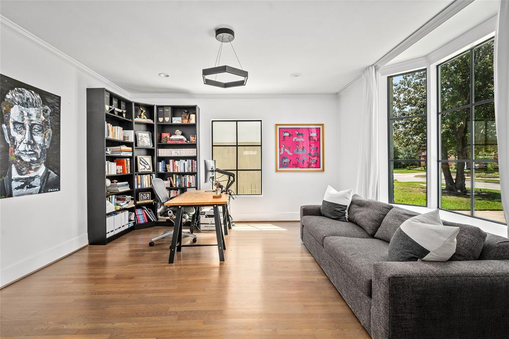 2423 Pelham Drive