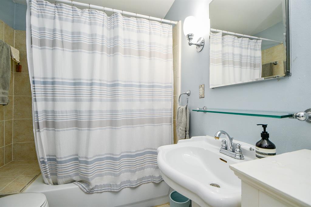 902 E 25th Street, Houston, Texas image 33