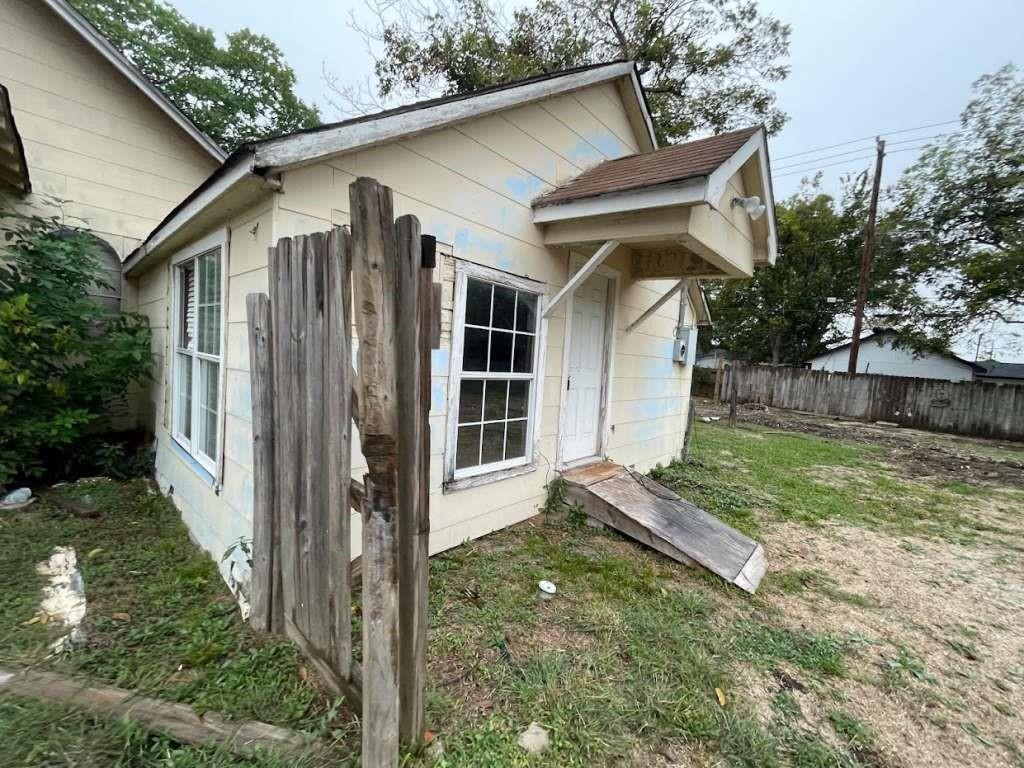 318 Park Street, Baytown, Texas image 3