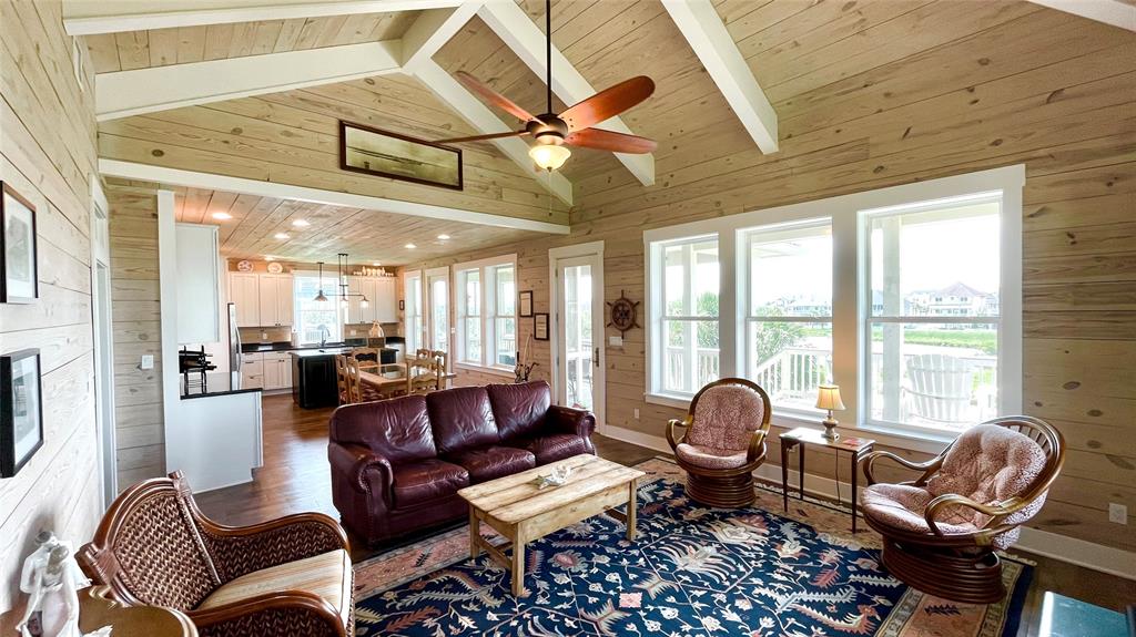 13830 Windlass Circle, Galveston, Texas image 2