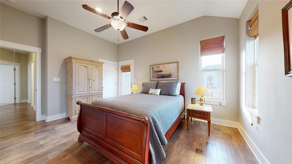 13830 Windlass Circle, Galveston, Texas image 5