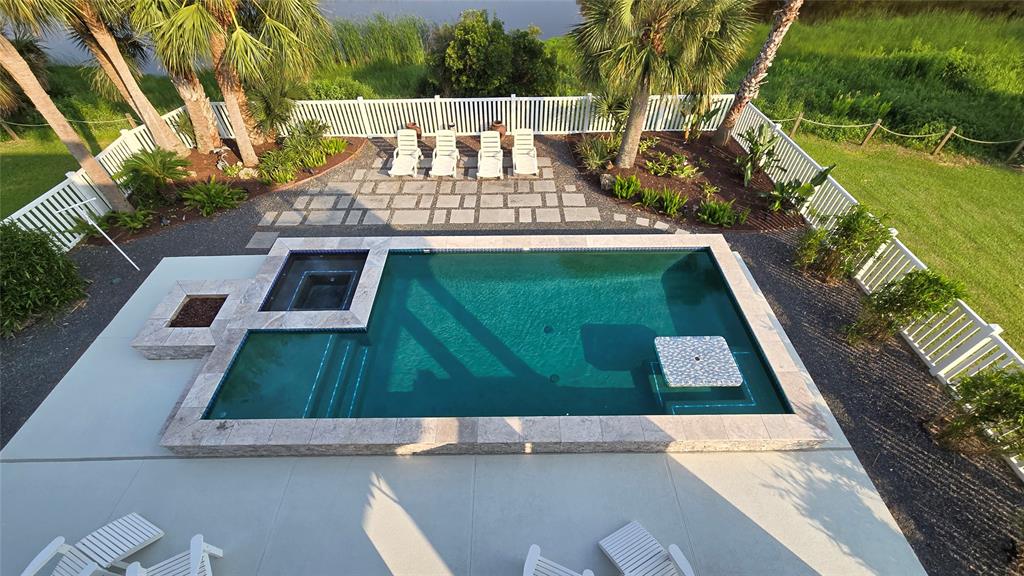 13830 Windlass Circle, Galveston, Texas image 8