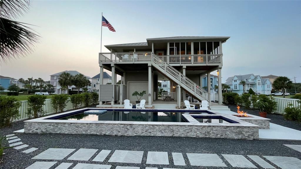 13830 Windlass Circle, Galveston, Texas image 1