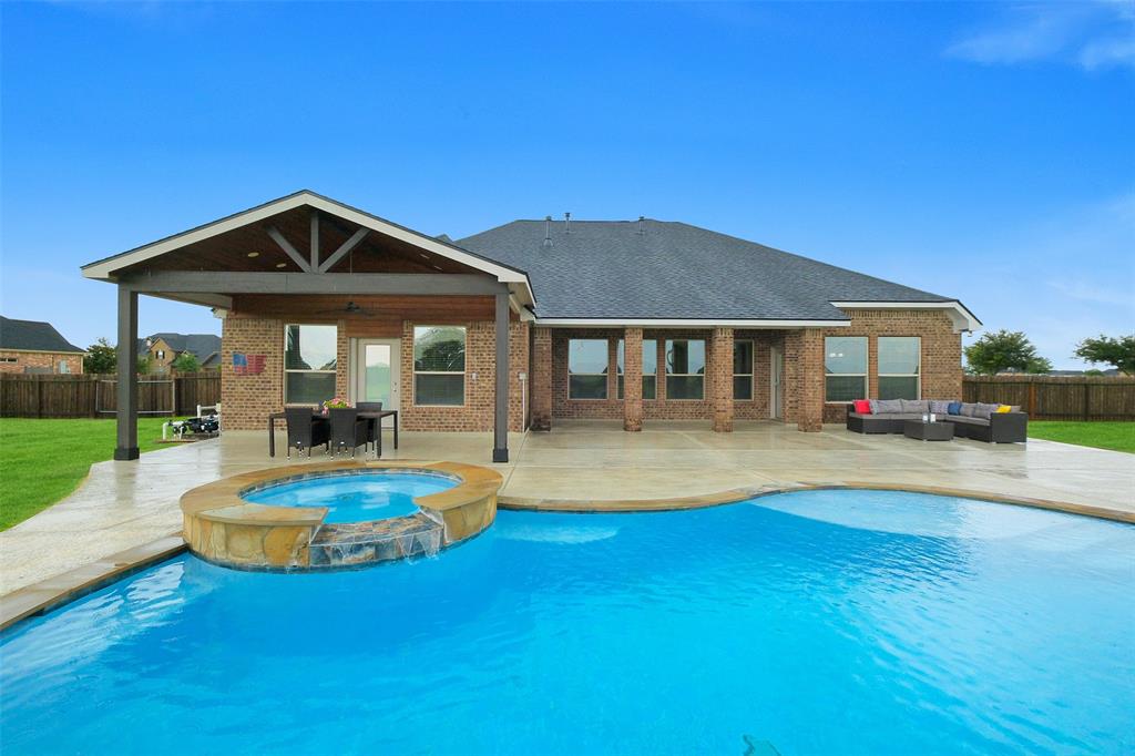7518 Tejas Lakes Trail
