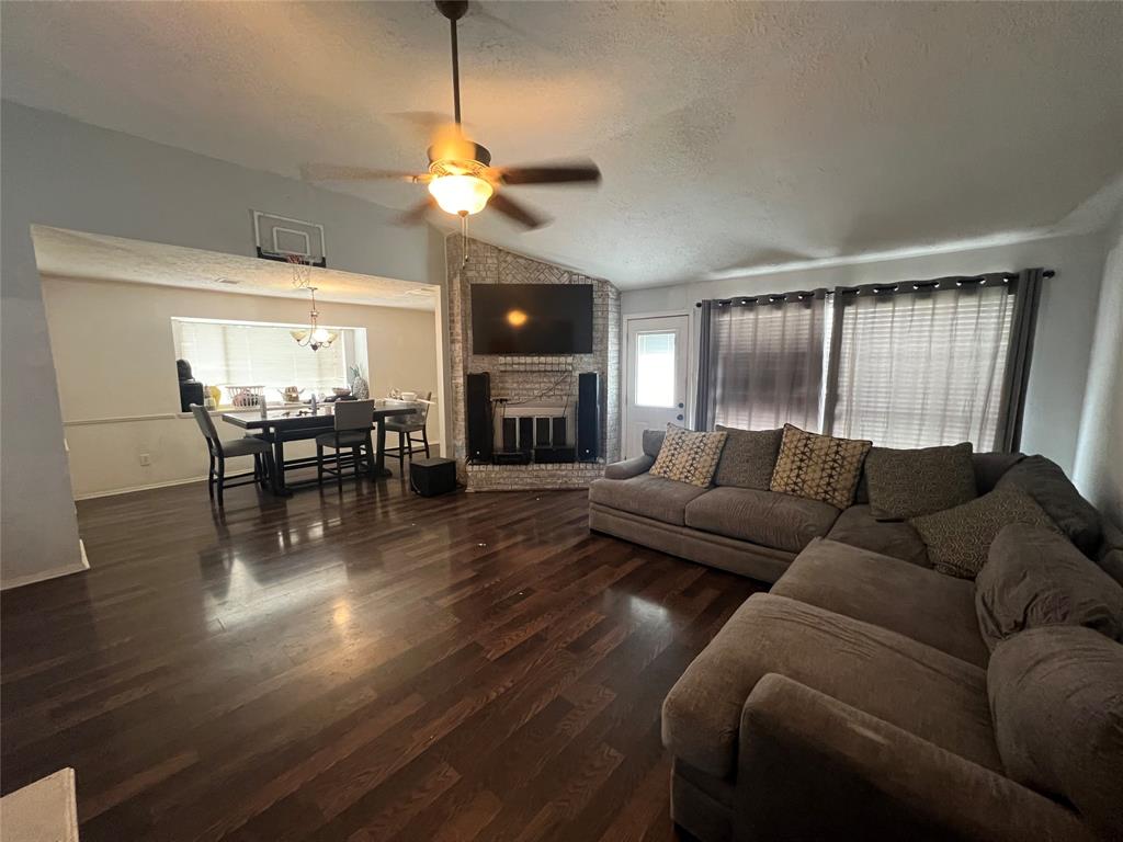10925 Pecan Drive