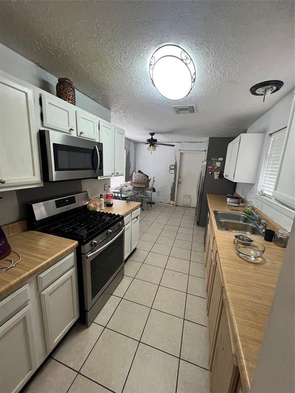 10925 Pecan Drive, La Porte, Texas image 6