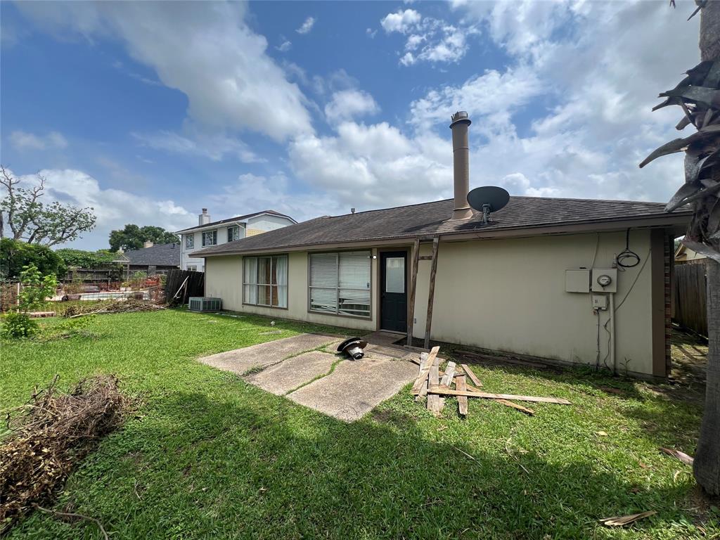 10925 Pecan Drive, La Porte, Texas image 12