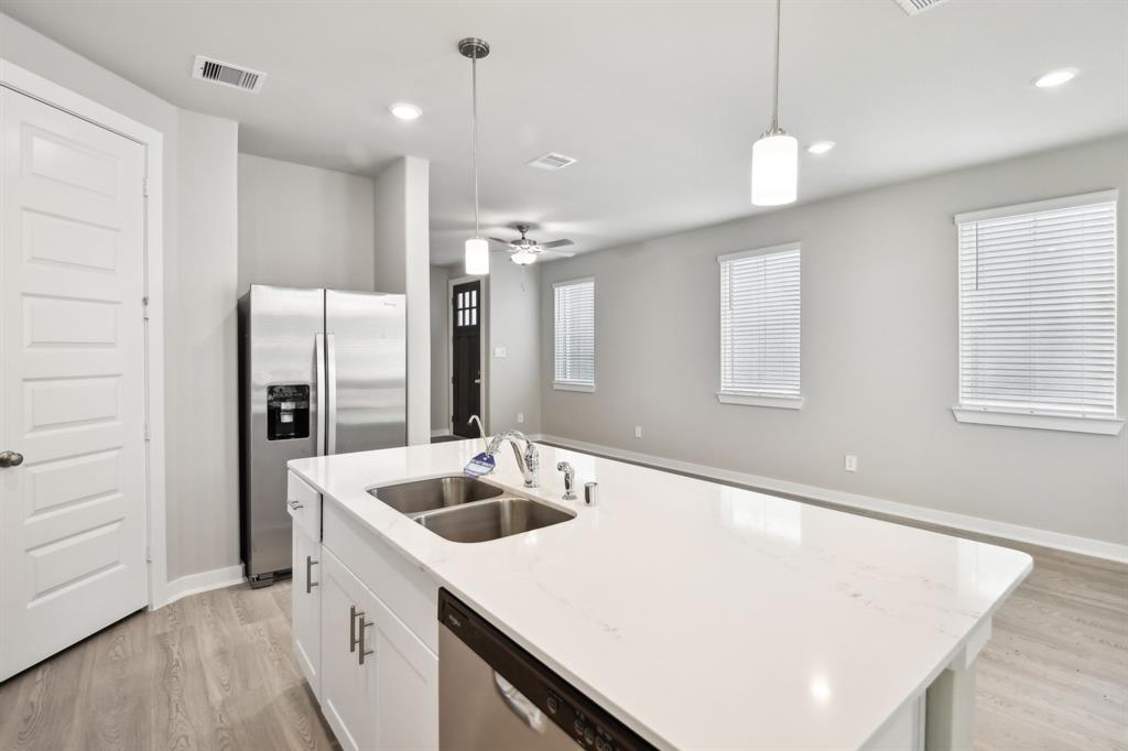 4116 Glowing Hearth Drive, Houston, Texas image 13