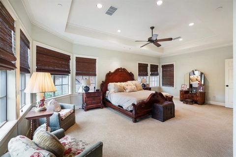 Single Family Residence in Bellaire TX 108 Calvi Court 18.jpg