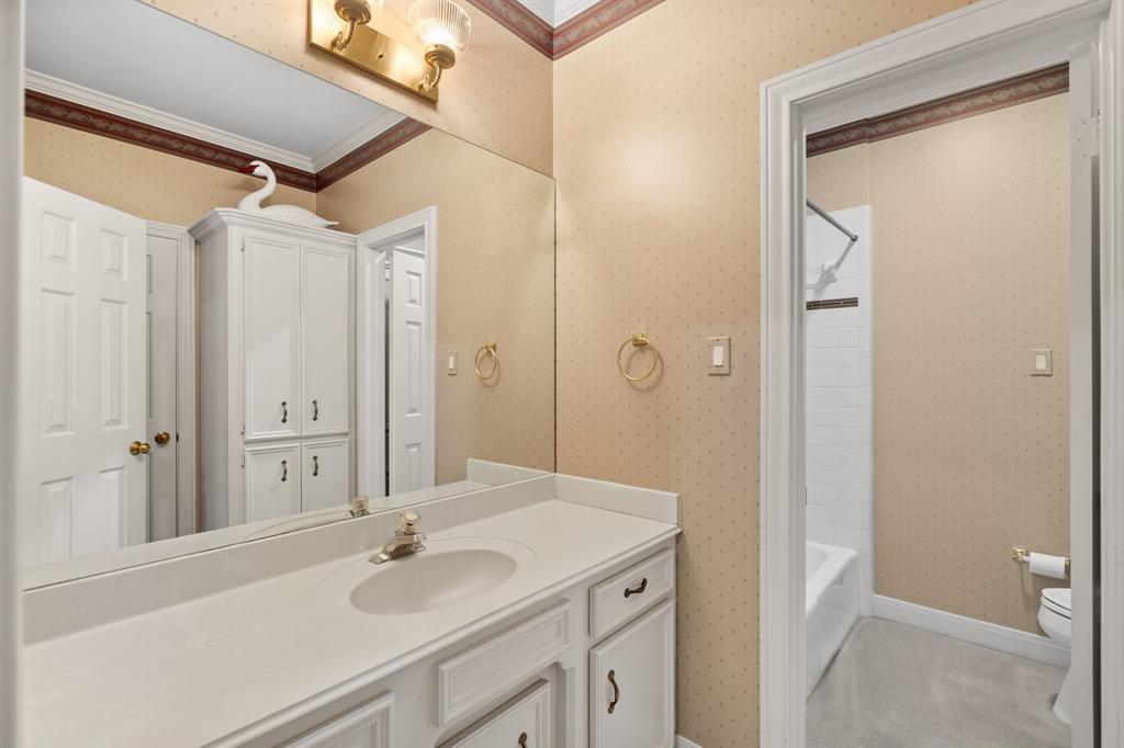 7403 Timberlake Drive, Sugar Land, Texas image 42