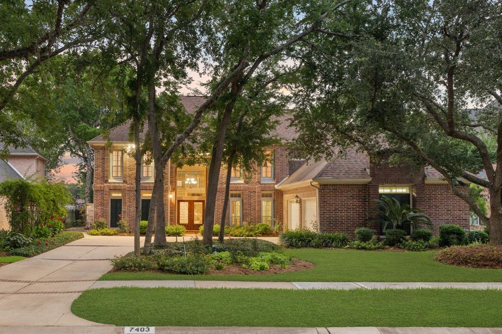 7403 Timberlake Drive, Sugar Land, Texas image 5