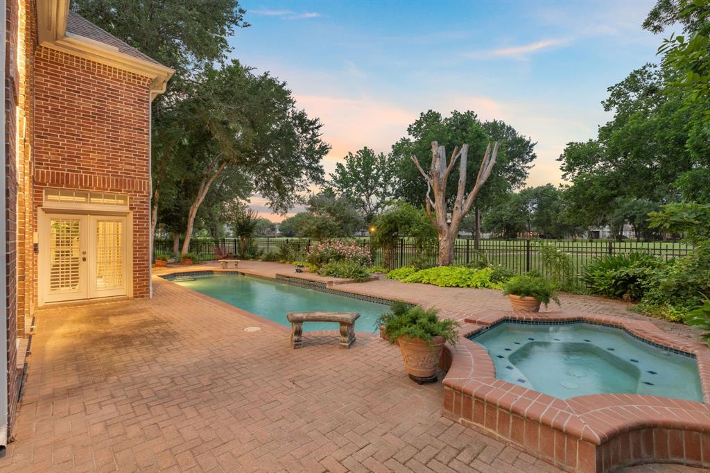 7403 Timberlake Drive, Sugar Land, Texas image 46