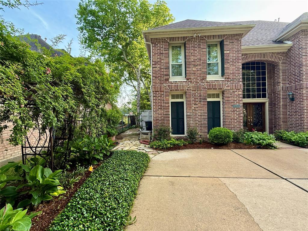 property-search 3 7403 Timberlake Drive
