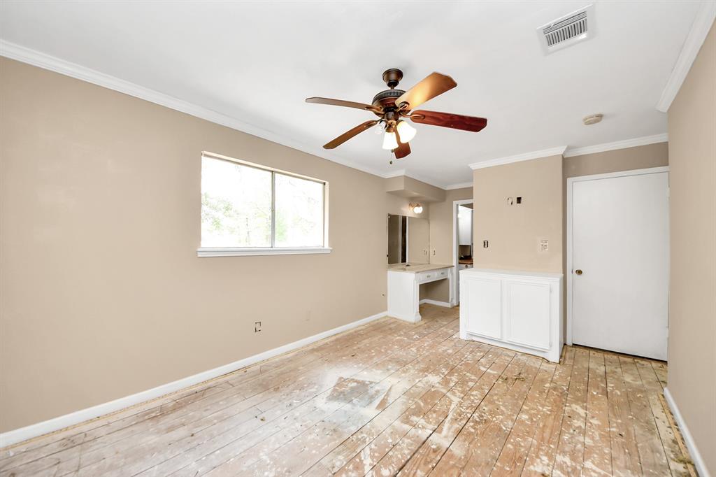 2002 Saddlecreek Drive, Houston, Texas image 42