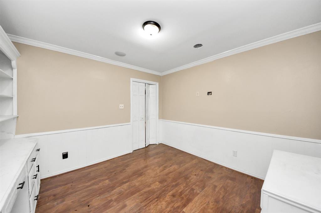 2002 Saddlecreek Drive, Houston, Texas image 31