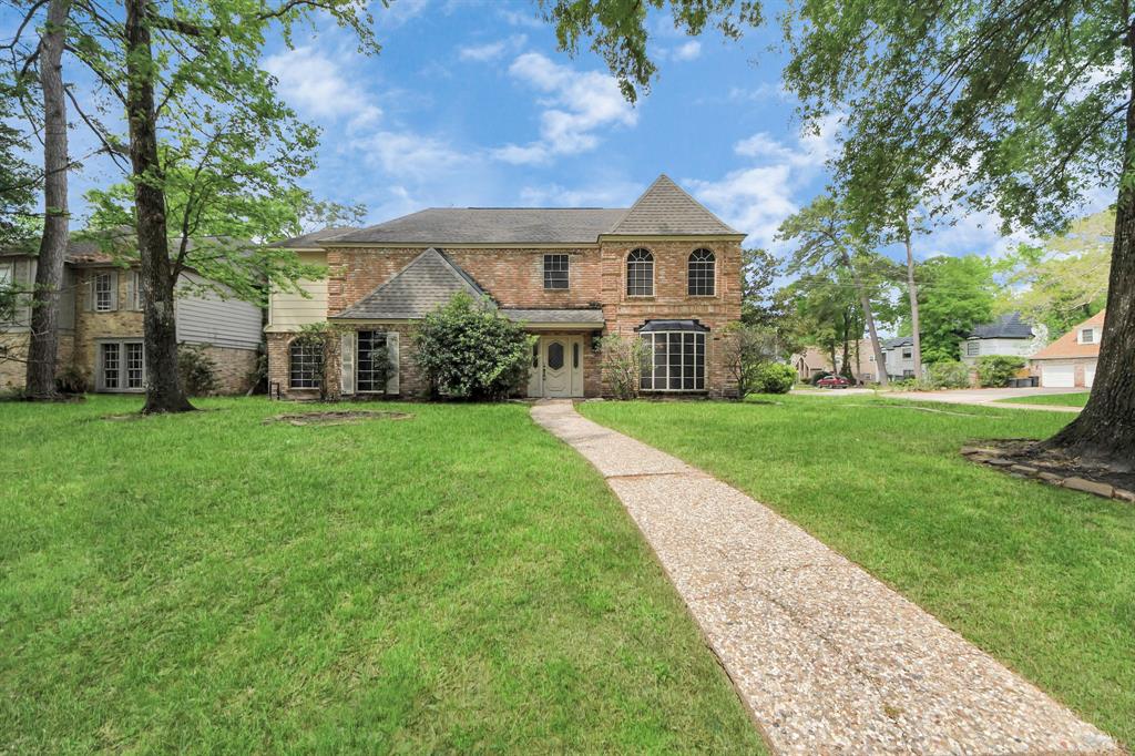 2002 Saddlecreek Drive, Houston, Texas image 1