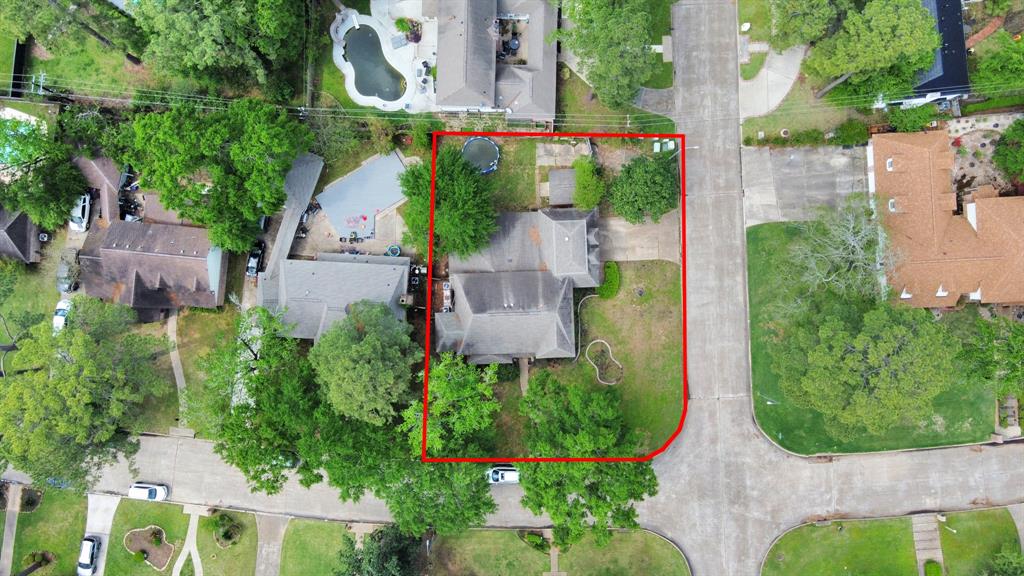 2002 Saddlecreek Drive, Houston, Texas image 48