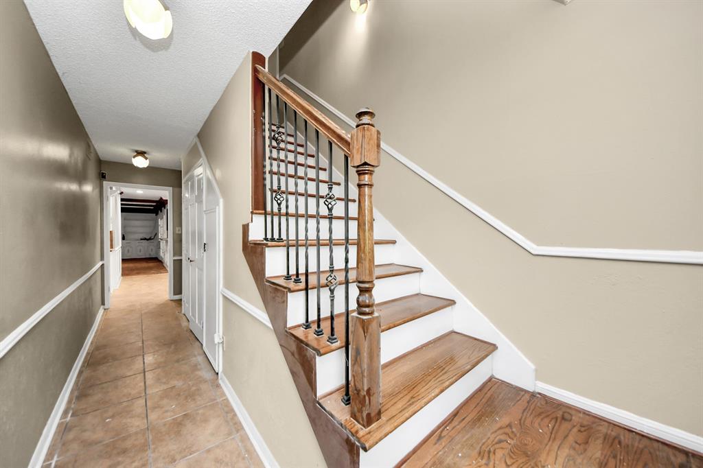 2002 Saddlecreek Drive, Houston, Texas image 33