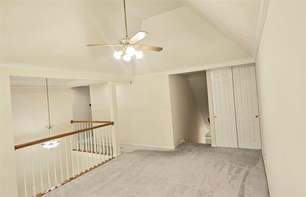 308 Woodstream Circle, Friendswood, Texas image 24