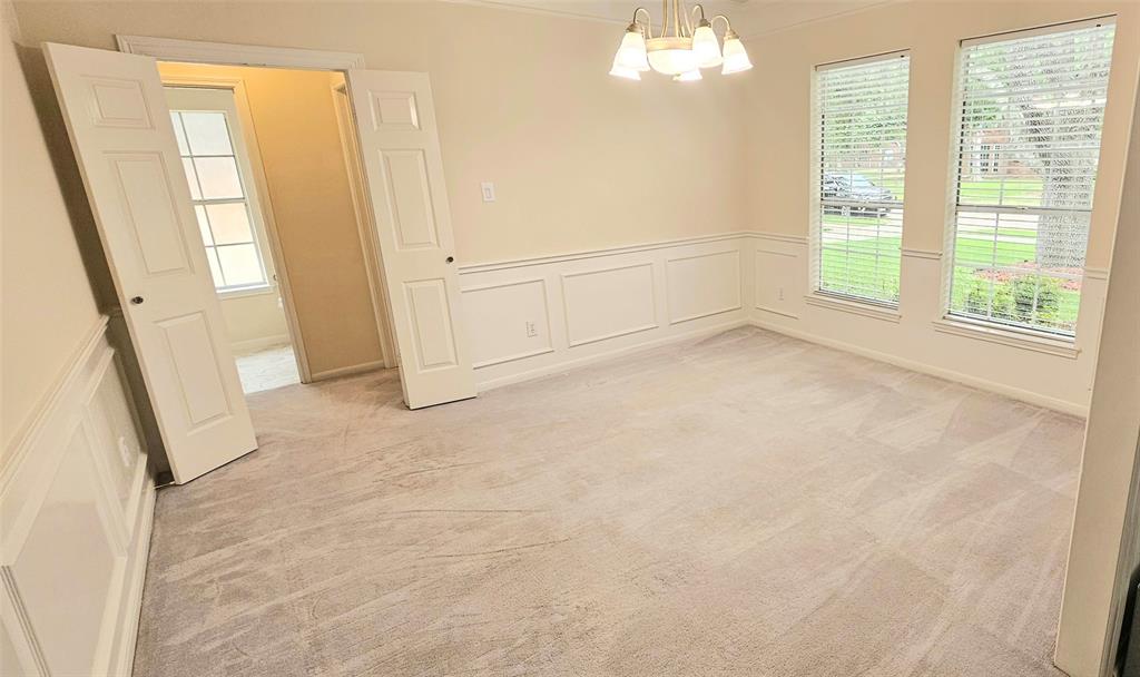 308 Woodstream Circle, Friendswood, Texas image 14