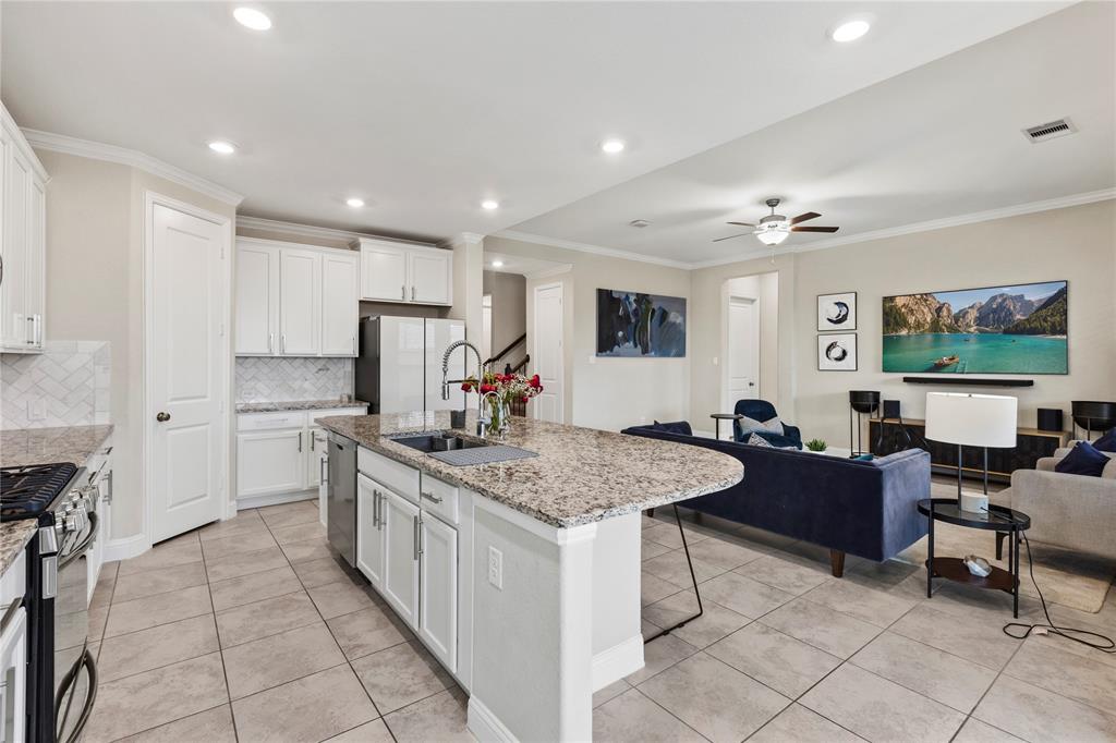 9502 Dancing Grass Drive, Richmond, Texas image 8
