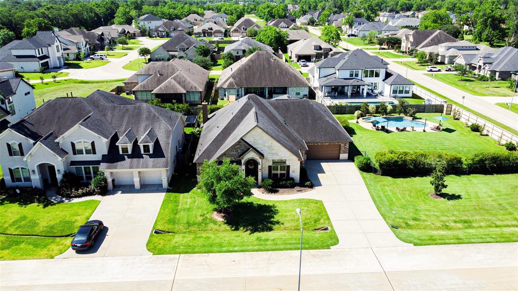 32811 Warbler Court, Fulshear, Texas image 2