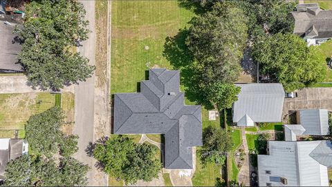 A home in Alvin