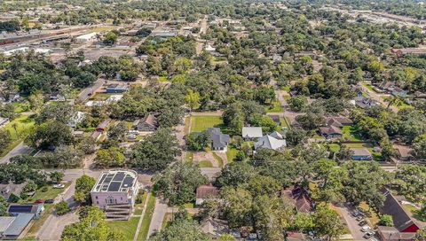 A home in Alvin