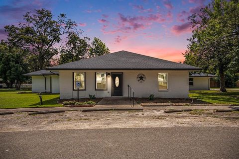 A home in Alvin