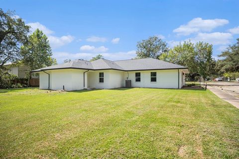 A home in Alvin