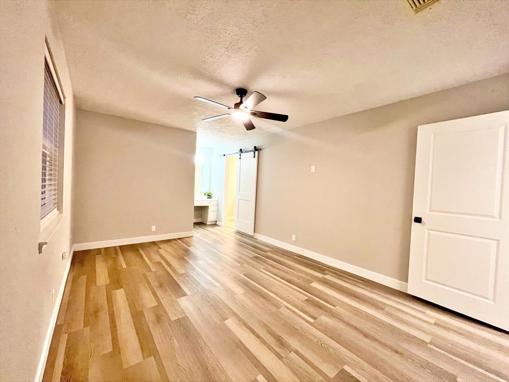 709 Noreda Street, Angleton, Texas image 10