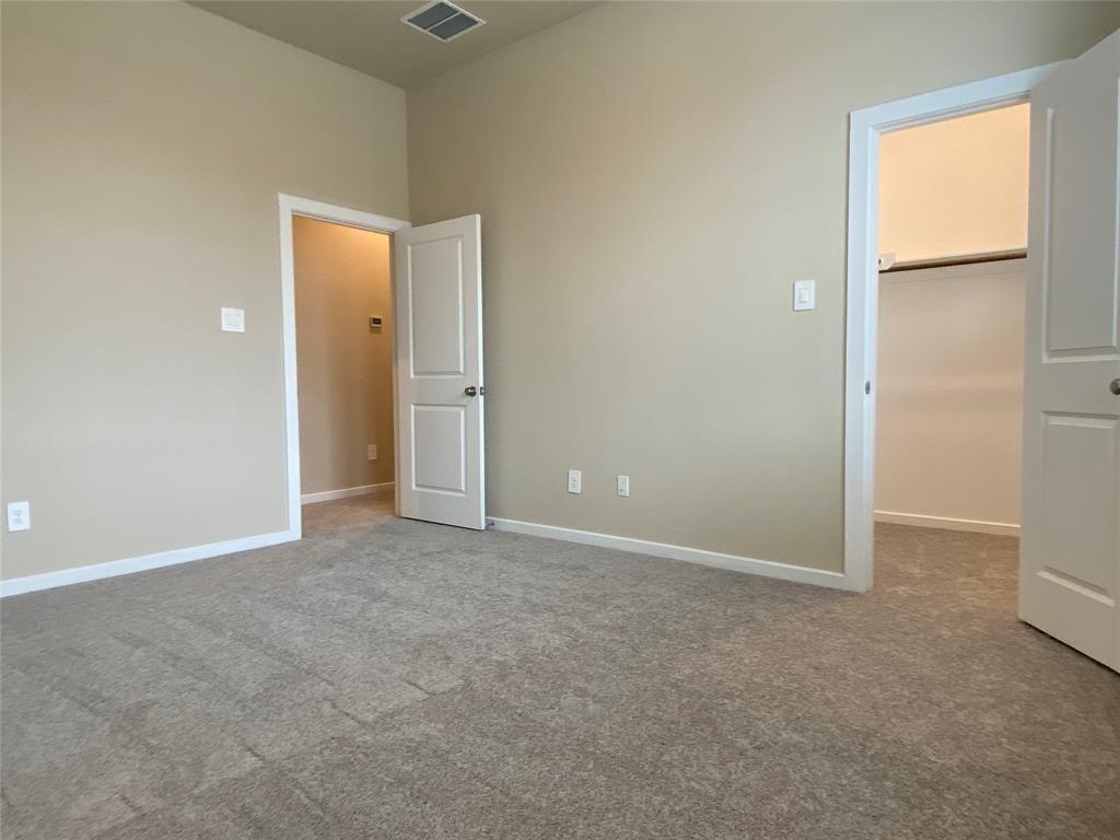 4711 Purple Fountain Drive, Rosenberg, Texas image 11