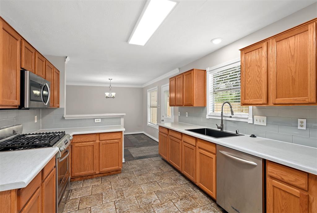 4714 Hawthorne Street, Seabrook, Texas image 6
