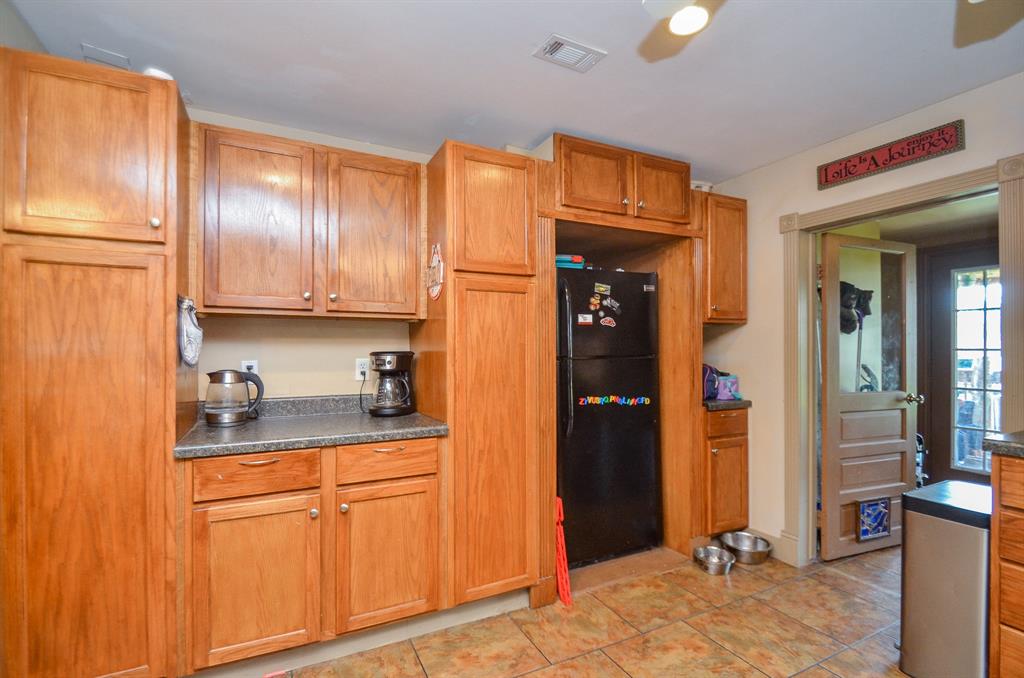 712 Higgins Street, Humble, Texas image 30