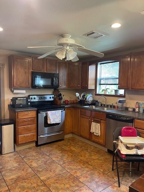 712 Higgins Street, Humble, Texas image 10
