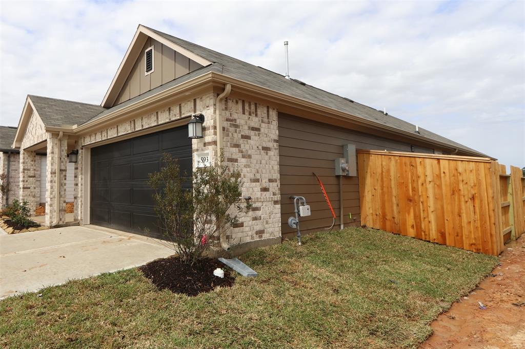 593 Copper Springs Drive, Magnolia, Texas image 7
