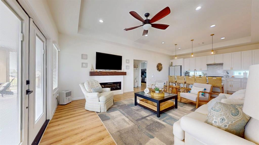 810 Casa Drive, Crystal Beach, Texas image 12