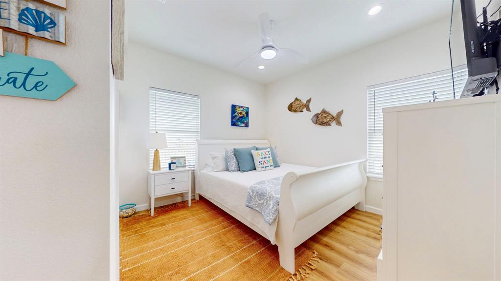 810 Casa Drive, Crystal Beach, Texas image 27