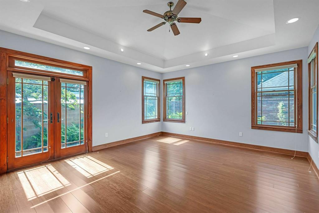 1 Waterford Gardens