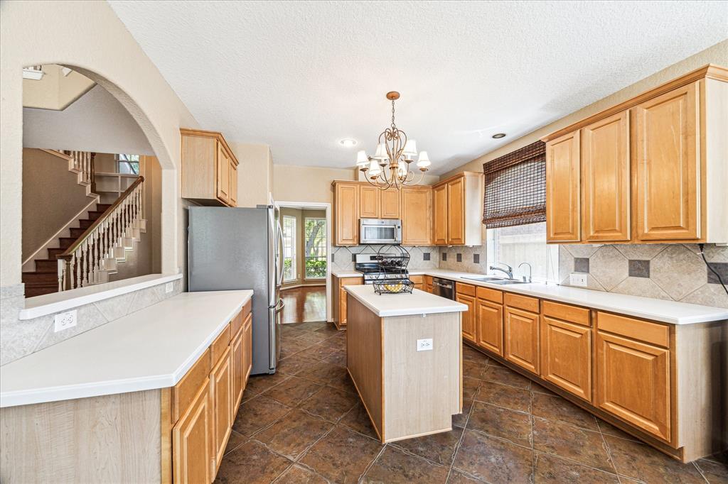 3119 Five Oaks Drive, Missouri City, Texas image 17