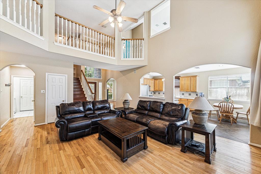 3119 Five Oaks Drive, Missouri City, Texas image 12