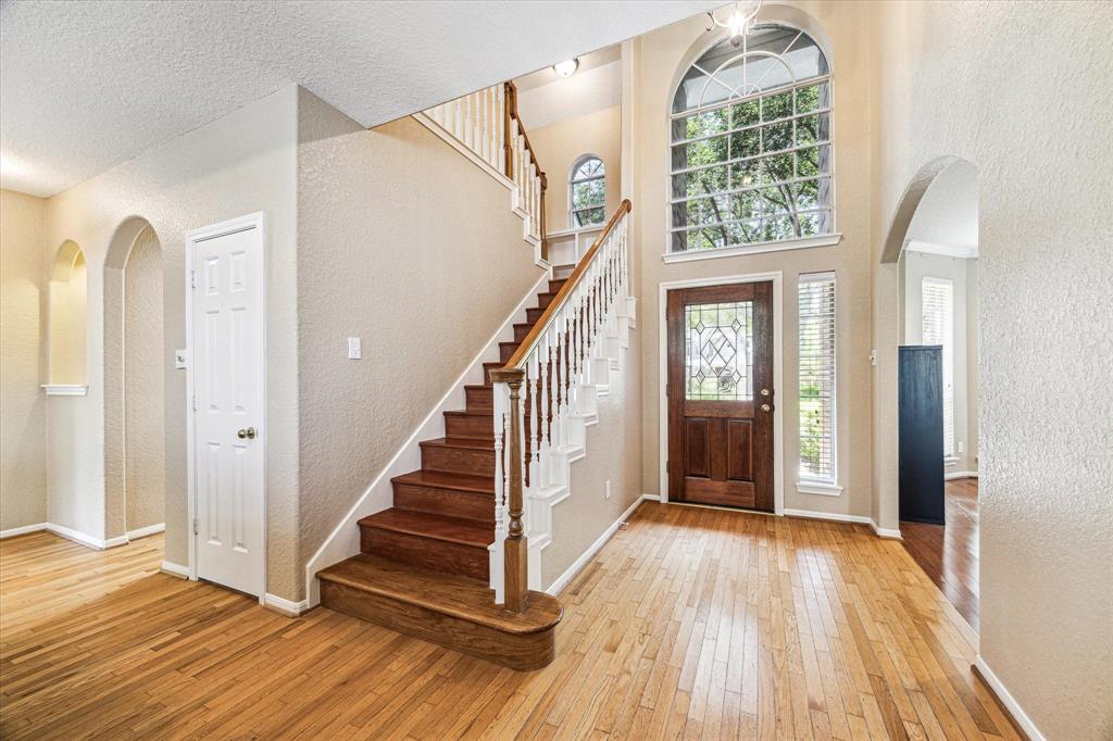 3119 Five Oaks Drive, Missouri City, Texas image 6
