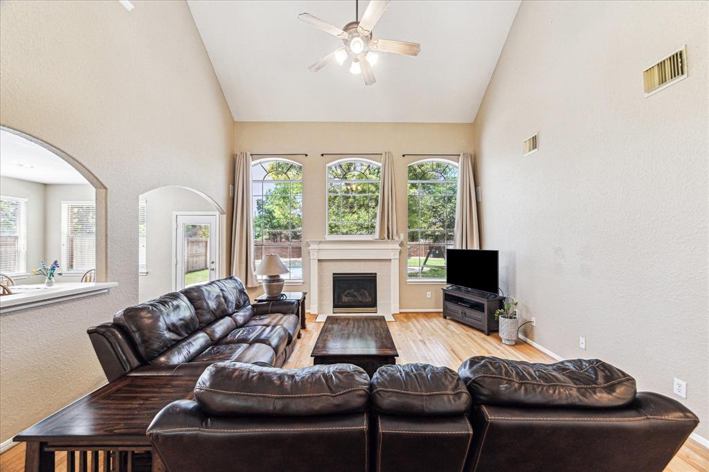3119 Five Oaks Drive, Missouri City, Texas image 11