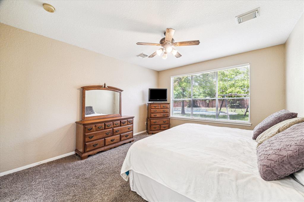 3119 Five Oaks Drive, Missouri City, Texas image 21