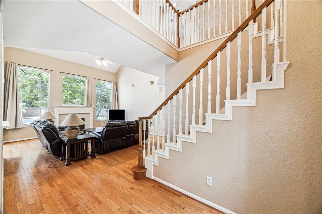 3119 Five Oaks Drive, Missouri City, Texas image 7