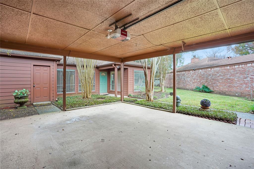 6822 Clee Lane, Spring, Texas image 6