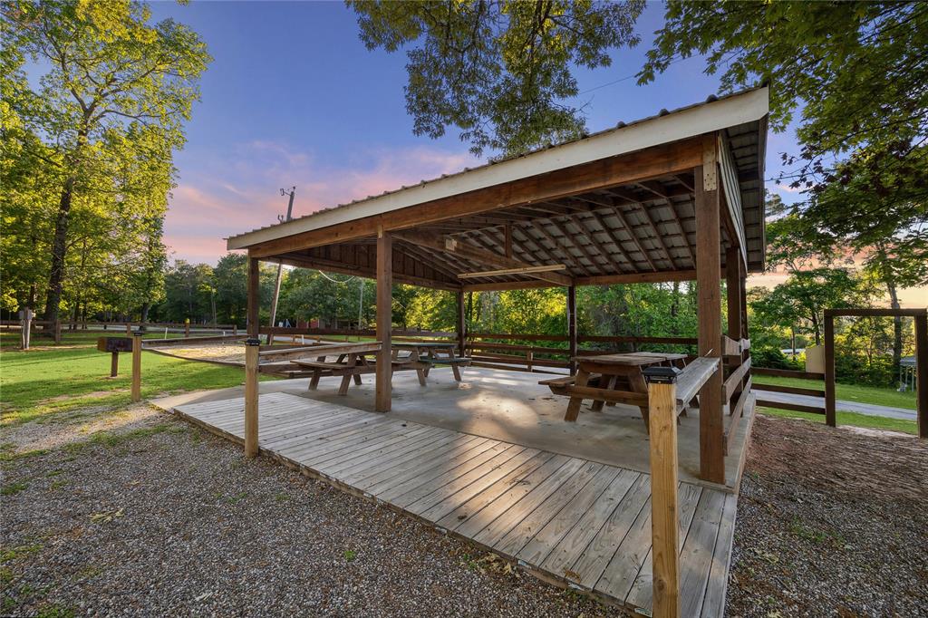 500 Lagoon Drive, Point Blank, Texas image 5