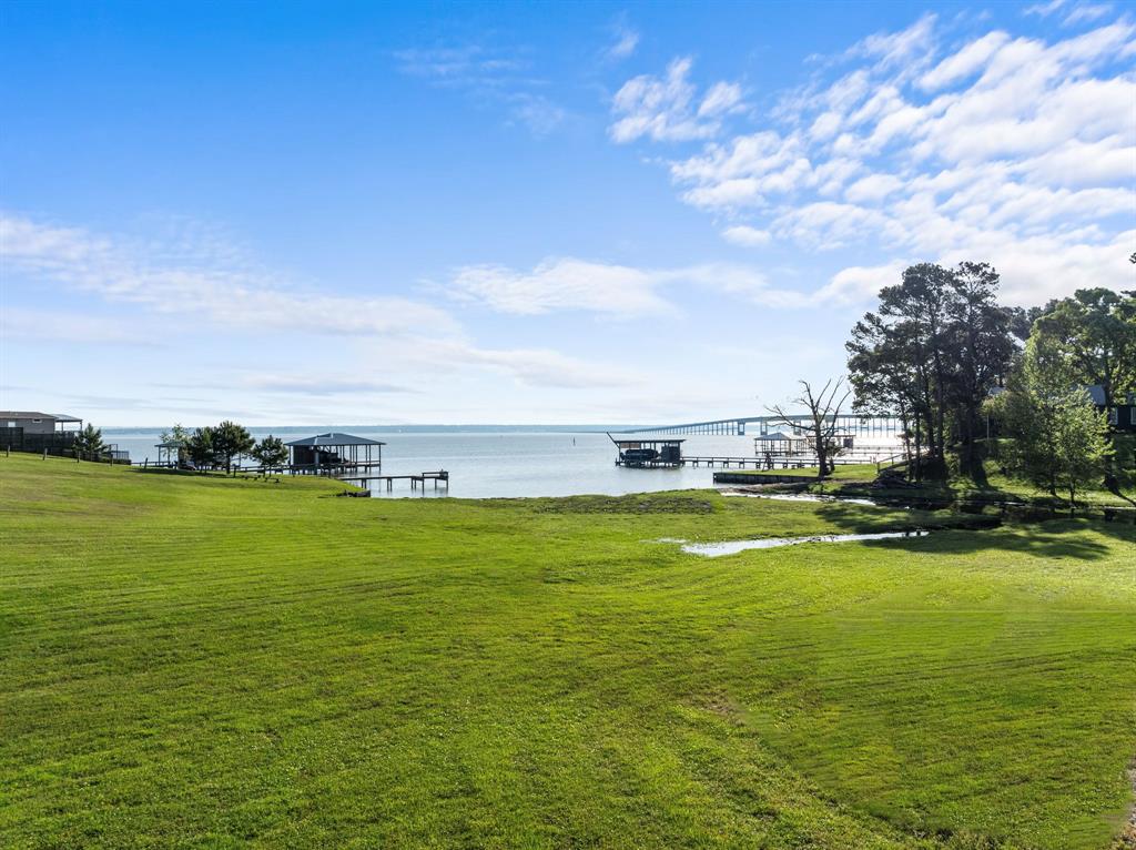 500 Lagoon Drive, Point Blank, Texas image 2